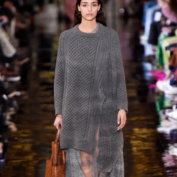 Stella McCartney gray cable knit asymmetric cape sweater | Runway AW ‘17 - Small - Picture 2 of 6